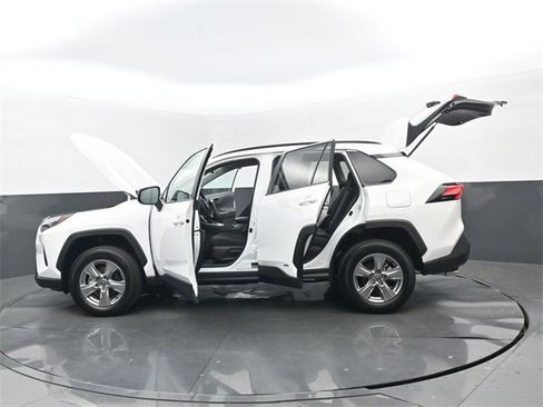 Used 2025 Toyota RAV4 LE image 32