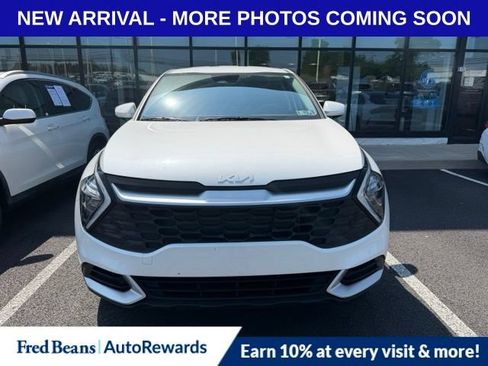 Used 2023 Kia Sportage LX AWD/4WD image 2