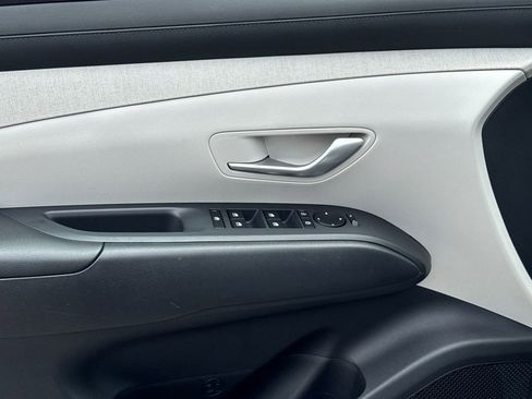 Certified 2025 Hyundai Tucson SEL AWD/4WD image 10