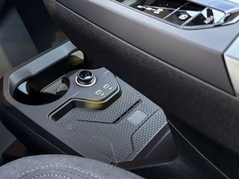 Used 2026 BMW iX xDrive45 image 30