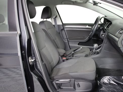 Used 2019 Volkswagen Golf S FWD image 28