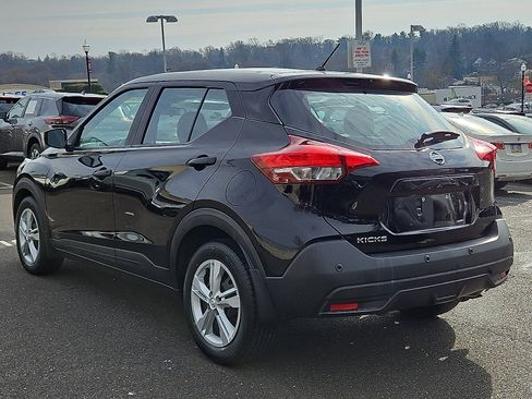 Certified 2020 Nissan Kicks S image 4