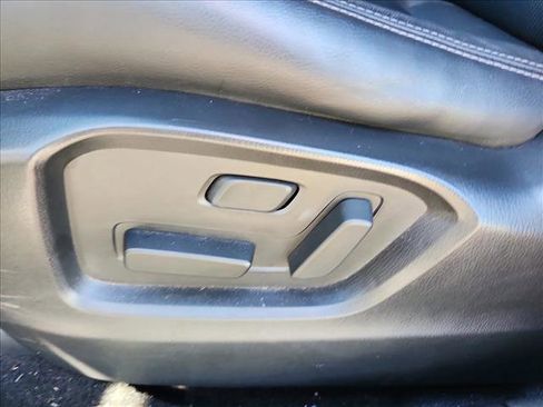 Used 2023 MAZDA CX-9 Touring image 12