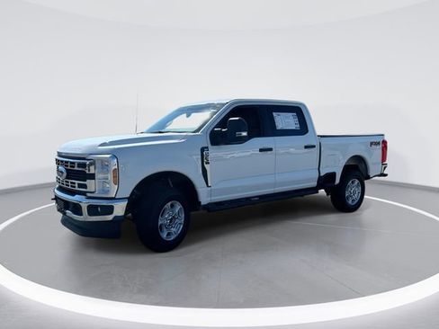 Used 2025 Ford F250 XLT w/ FX4 Off-Road Package AWD/4WD image 1