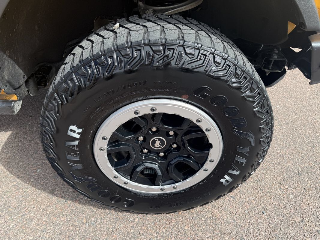 Used 2022 Ford Bronco Black Diamond AWD/4WD image 12