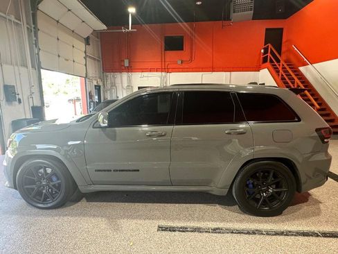 Used 2020 Jeep Grand Cherokee SRT AWD/4WD image 7