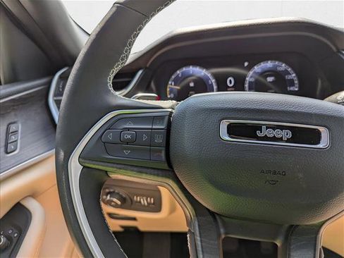 New 2025 Jeep Grand Cherokee Limited image 10