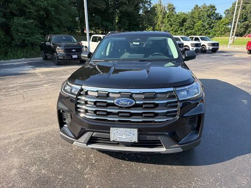 New 2026 Ford Explorer Active RWD image 8