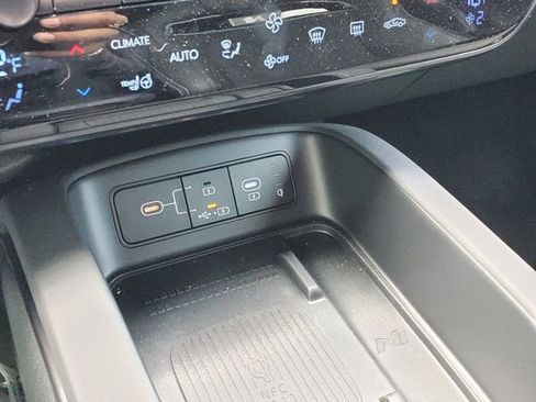 New 2025 Hyundai Ioniq 5 N Base image 19