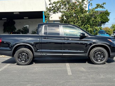 New 2025 Honda Ridgeline TrailSport+ image 3