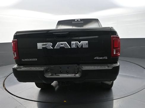 New 2026 RAM 2500 Laramie AWD/4WD image 9