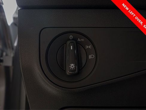 Used 2024 Volkswagen Tiguan S image 18