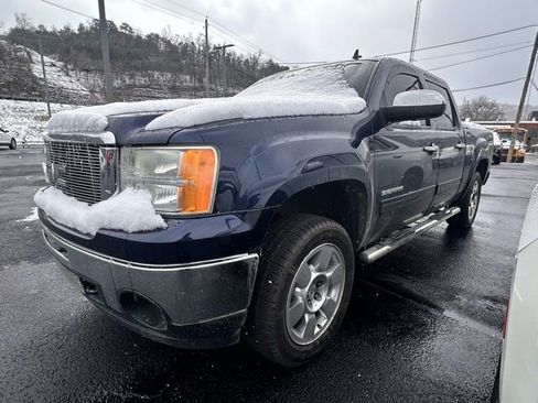 Used 2011 GMC Sierra 1500 SLE w/ Power Tech Package image 3