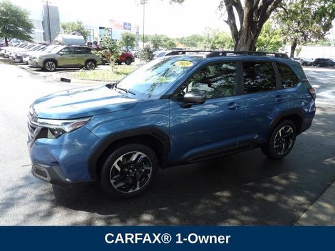 Used 2025 Subaru Forester Limited w/ Popular Package #2 AWD/4WD image 4