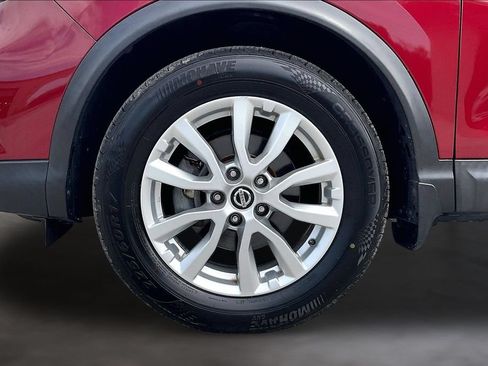Used 2020 Nissan Rogue Sport SV w/ All-Weather Package AWD/4WD image 30