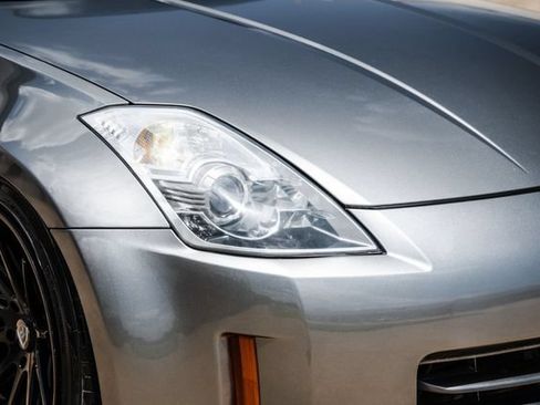 Used 2006 Nissan 350Z Coupe RWD image 38