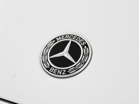 Used 2025 Mercedes-Benz GLA 250 4MATIC image 40