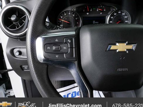 Certified 2025 Chevrolet Blazer LT FWD image 9