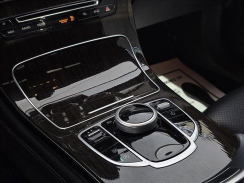 Used 2019 Mercedes-Benz GLC 300 4MATIC Coupe image 22