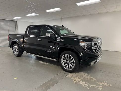 New 2026 GMC Sierra 1500 Denali w/ Denali Reserve Package image 3
