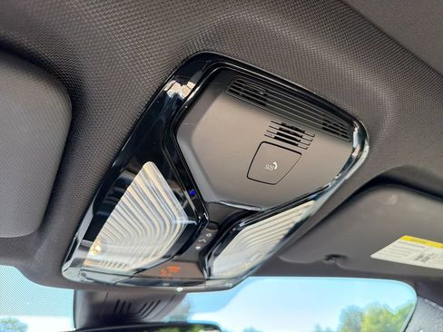 Used 2022 BMW X5 sDrive40i w/ Premium Package RWD image 31