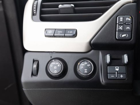 Used 2016 GMC Yukon XL Denali w/ Open Road Package image 44