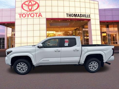 New 2026 Toyota Tacoma SR5 image 8