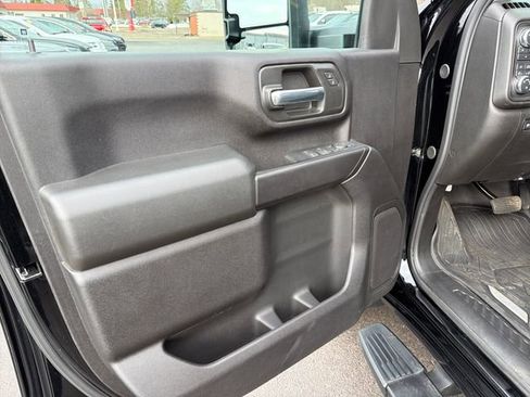 Used 2026 GMC Sierra 3500 Pro w/ Convenience Package image 12