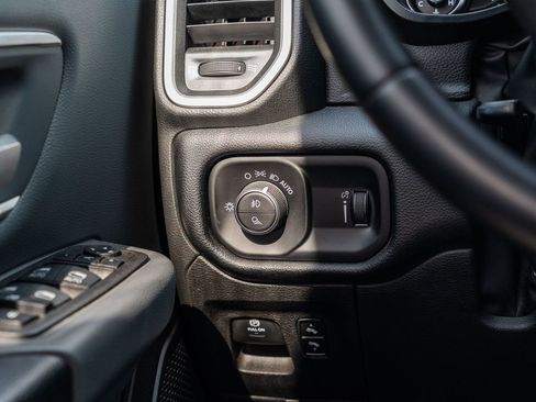 Used 2022 RAM 1500 Big Horn RWD image 28