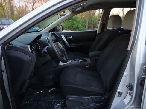 Used 2014 Nissan Rogue S image 12