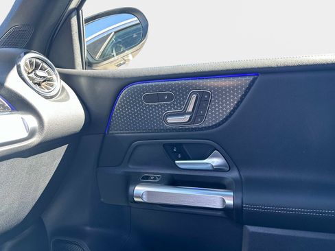 New 2026 Mercedes-Benz GLB 250 image 20