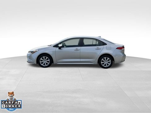 Used 2024 Toyota Corolla LE FWD image 5