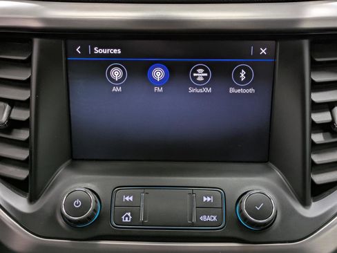 Used 2023 GMC Acadia AT4 w/ Technology Package image 29