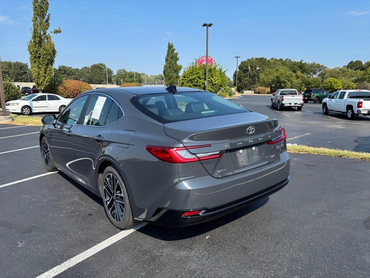 Used 2026 Toyota Camry XLE FWD image 10