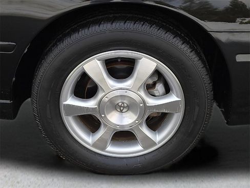 Used 2002 Toyota Solara Convertible image 10