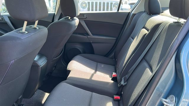 Used 2010 MAZDA MAZDA3 i Sport FWD image 19