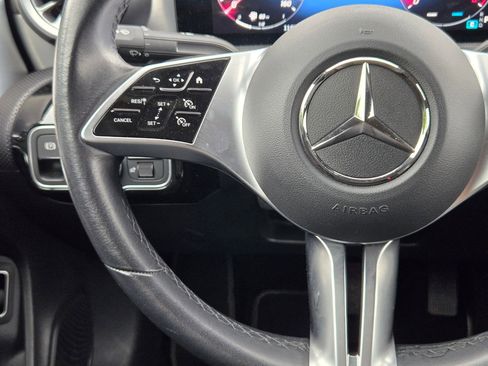 Used 2025 Mercedes-Benz CLA 250 4MATIC image 21