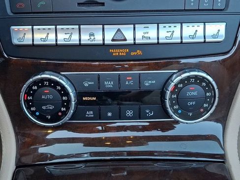 Used 2018 Mercedes-Benz SL 550 image 18