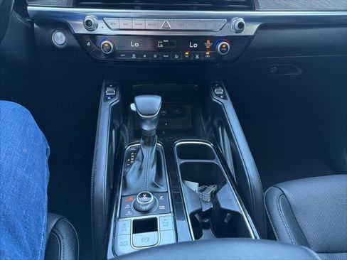 Used 2020 Kia Telluride EX AWD/4WD image 19