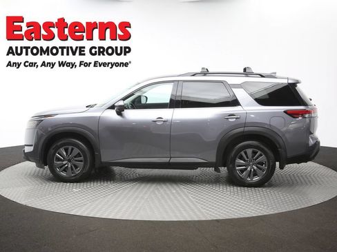 Used 2023 Nissan Pathfinder SV w/ SV Premium Package AWD/4WD image 64