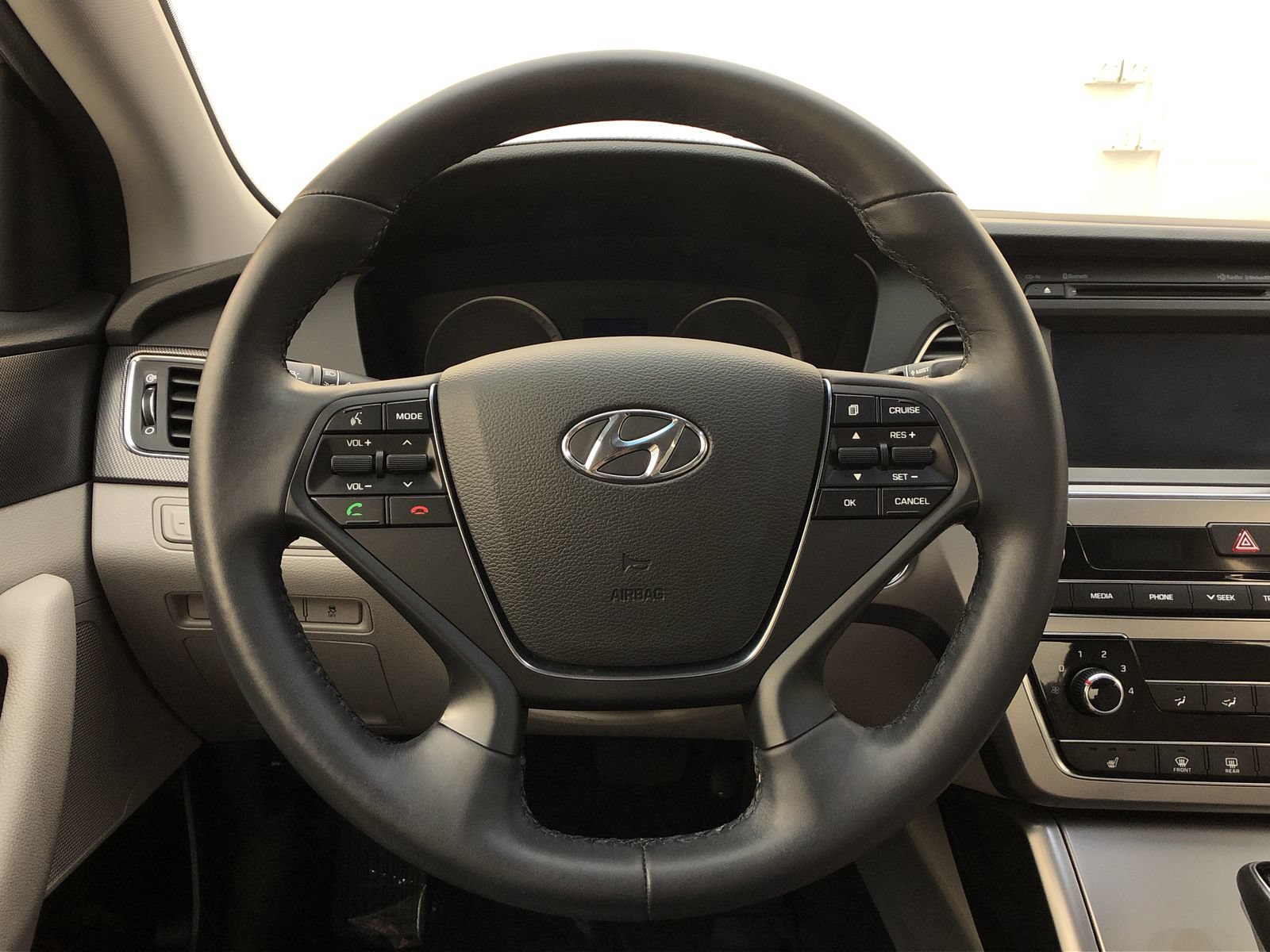 Used 2017 Hyundai Sonata Sport w/ Value Edition Package 02 FWD image 8