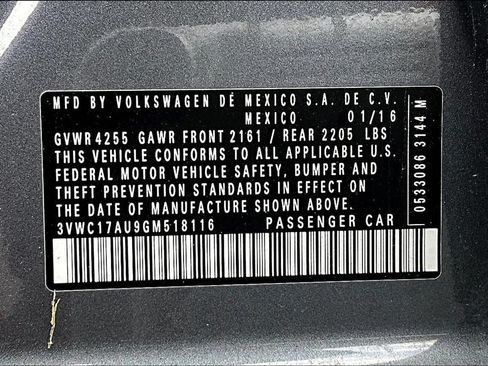 Used 2016 Volkswagen Golf SE FWD image 19