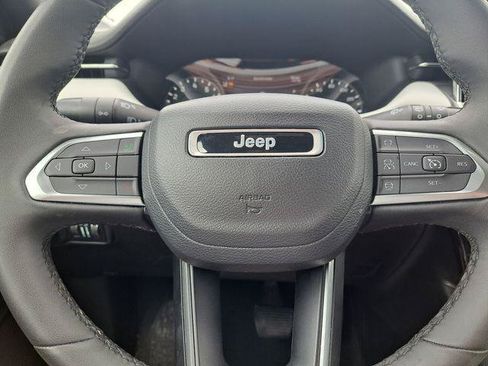Used 2023 Jeep Compass Limited AWD/4WD image 16