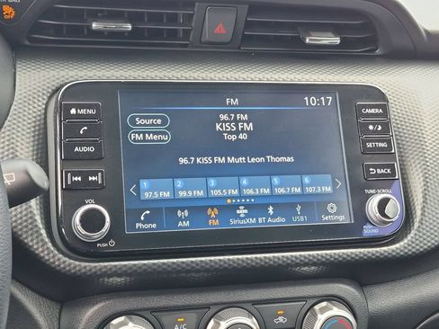Used 2023 Nissan Kicks SV FWD image 11