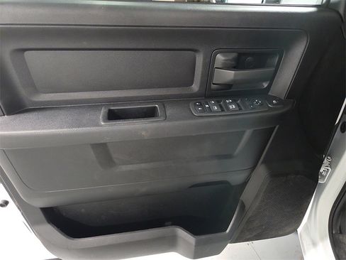 Used 2024 RAM 3500 Tradesman w/ Chrome Appearance Group image 16