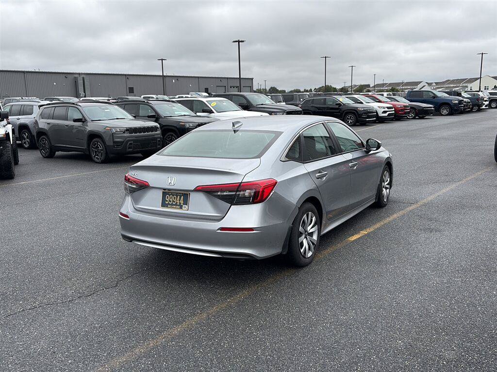 Used 2024 Honda Civic LX image 5