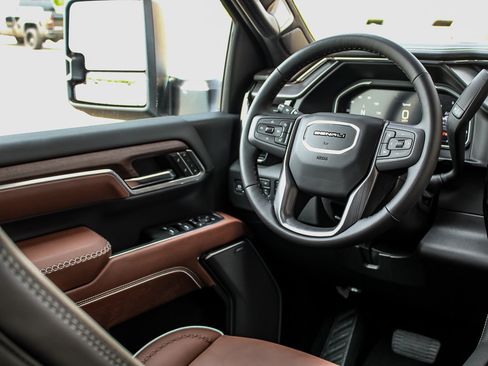 New 2026 GMC Sierra 2500 Denali Ultimate w/ LPO, Black Badging Package AWD/4WD image 35