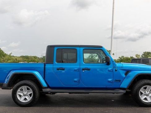 Used 2022 Jeep Gladiator Sport AWD/4WD image 5