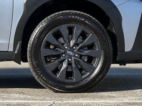 Used 2023 Subaru Outback Onyx Edition image 40