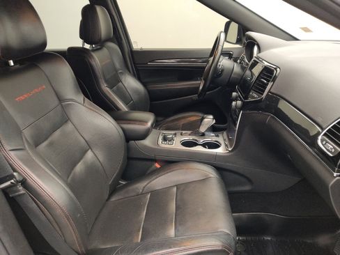 Used 2020 Jeep Grand Cherokee Trailhawk w/ Trailhawk Luxury Group AWD/4WD image 21